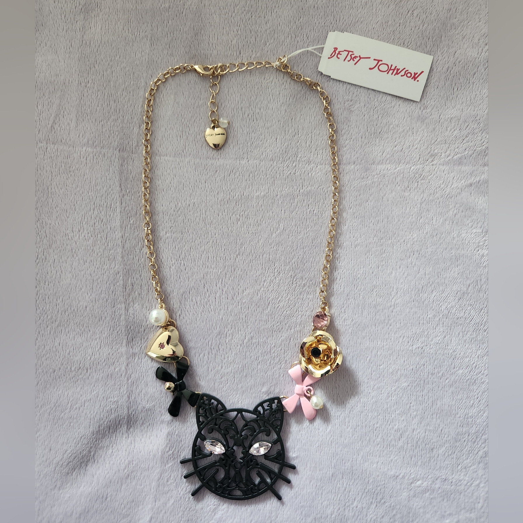 Betsey Johnson Cat And Bow Necklace Nwt 41$
